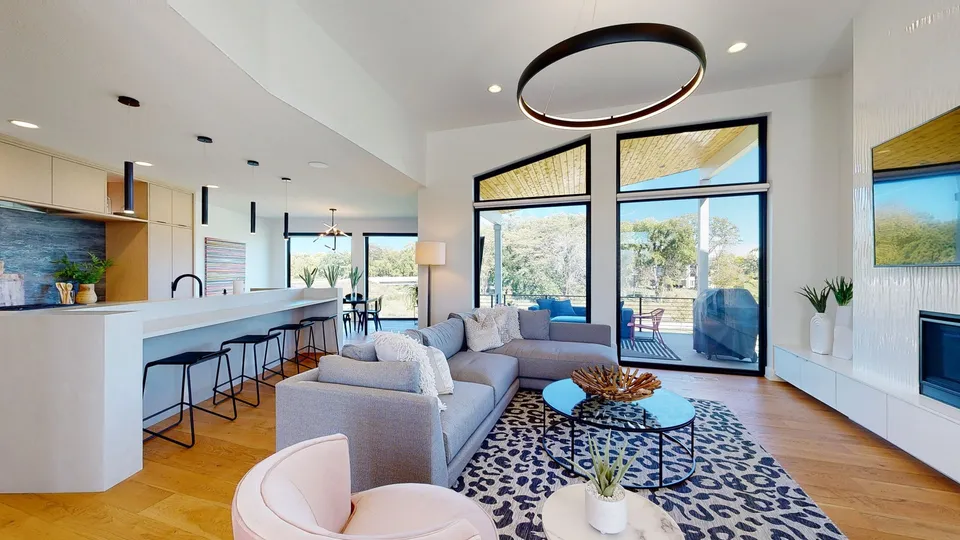 Salon et cuisine ouverte dans l’exemple Matterport 1234 Main St.